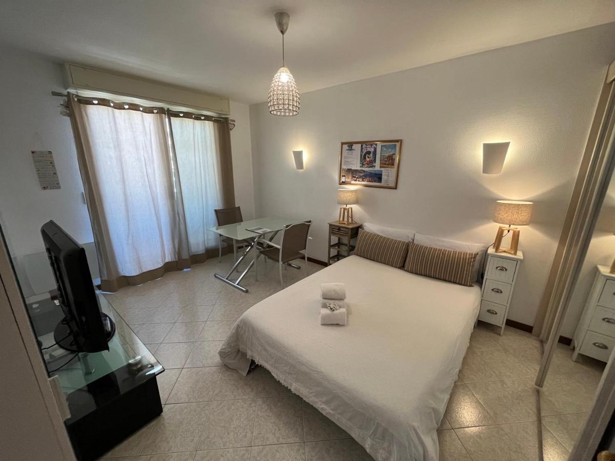 Studio 28 M2 Au Calme A Menton Luaran gambar